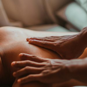 J'offre un massage bien-être relaxant
